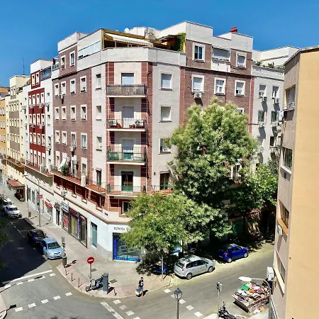 Charming Blasco De Garay - Estancias Temporales Madrid Exterior photo